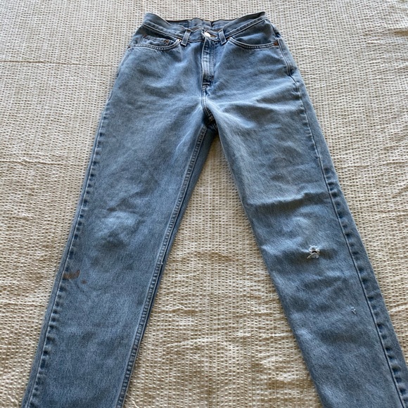 ❌SOLD❌Vintage Levi’s 512 High Waisted Jeans 26” - Picture 5 of 8